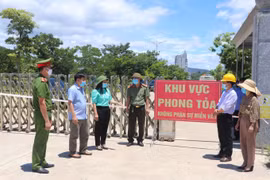 Hà Tĩnh: Phong tỏa tạm thời 3 thôn ở Nghi Xuân và 1 nhà máy ở Vũ Quang