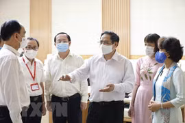 Thủ tướng: Ban hành ngay cơ chế, chính sách để sớm sản xuất vaccine phòng COVID-19