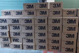 Khuôn viên Trung ương Hội chữ thập đỏ TP.HCM chứa gần 10.000 khẩu trang nghi hàng giả