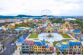 Shop VinWonders đang “đẩy sóng” cho thị trường nghỉ dưỡng?