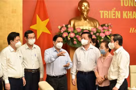Nghiên cứu phương châm “lấy nhà trường làm nền tảng”, “lấy thầy giáo làm động lực”, “lấy học sinh làm trung tâm”