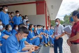 100 bác sĩ nội trú của Đại học Y Hà Nội đến hỗ trợ Bình Dương chống dịch