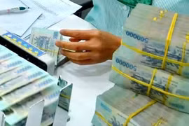 Hơn 15.000 tỷ đồng lãi suất cho vay được 16 ngân hàng giảm theo cam kết