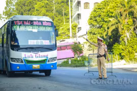 Hà Nội: Bắt đầu triển khai 22 chốt kiểm soát dịch, người dân cần lưu ý các giấy tờ mang theo