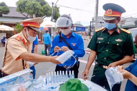 Lâm Đồng: Phụ xe tải mắc Covid-19, Sở Y tế hỏa tốc truy vết 3 huyện dọc QL.20