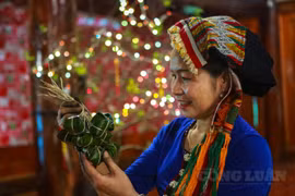 Nghệ An: Độc đáo bánh chưng đen của các cô gái Thái ở Quỳ Hợp