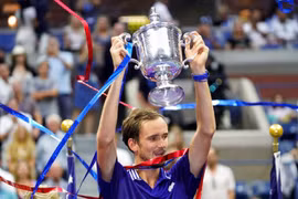 Tiết lộ nguyên nhân Medvedev đánh bại Djokovic ở chung kết US Open 2021