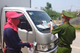 Hà Nội: Trong 24 giờ, phạt 46 trường hợp vi phạm phòng chống dịch COVID-19