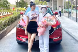 Sao Việt mạnh tay chi số tiền “khủng” mua quà tặng người thân