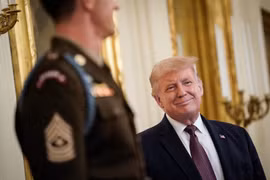 Ông Trump thay đổi chính sách quân sự, thúc đẩy hợp tác giữa Israel và Ả Rập chống lại Iran