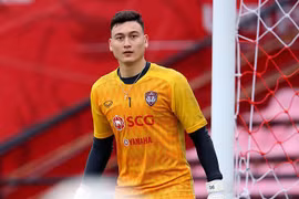 CLB Muangthong United tạo cơ hội cho Văn Lâm để xin lỗi