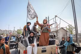 Mạng xã hội, luật Sharia và chính sách đối ngoại “thân thiện”: Taliban phiên bản 2.0