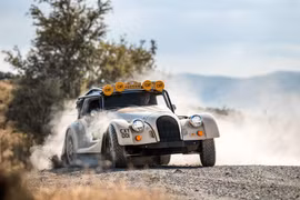 Khám phá xe địa hình Morgan Plus Four CX-T được trang bị động cơ BMW