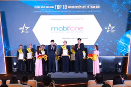 Mobifone vinh dự nhận danh hiệu top 10 Doanh nghiệp CNTT 2021