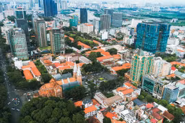 Bất chấp dịch, giá đất mặt tiền trung tâm TP. HCM tăng gần trăm triệu đồng/m2