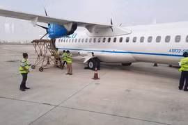 Máy bay đi Côn Đảo phải quay về vì phát hiện có khói