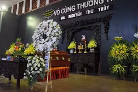 Gia đình, bạn bè đưa tiễn Hoa hậu Nguyễn Thu Thủy