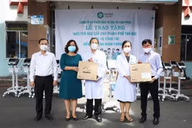 Van Phuc Group tặng 26 máy thở cho các bệnh viện tại TP. Thủ Đức