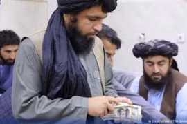 Taliban thu giữ hàng triệu USD từ cựu quan chức Afghanistan