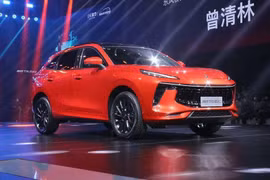 Xe Trung Quốc Dongfeng Fengxing T5 EVO có giá khởi điểm từ 769 triệu đồng tại Việt Nam