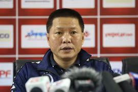HLV Chu Đình Nghiêm chia tay CLB Hà Nội