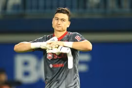 Thủ thành Văn Lâm tiếp tục ngồi chơi dài hạn ở CLB Muangthong United