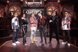Diễm Hương ngỡ ngàng trước cát-xê gấp 12 lần hoa hậu của một rapper