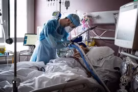 Thế giới có trên 2,95 triệu người tử vong vì COVID-19