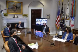 Ông Biden muốn Mỹ đầu tư và dẫn đầu ngành công nghiệp chip