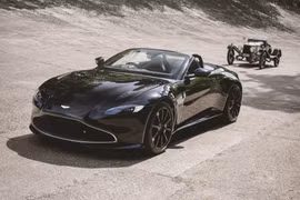 Siêu xe Aston Martin Vantage Roadster được lấy cảm hứng từ xe cổ trăm tuổi