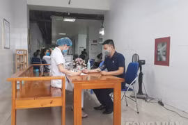Quảng Ninh: Xét nghiệm Covid-19 toàn thành phố Cẩm Phả