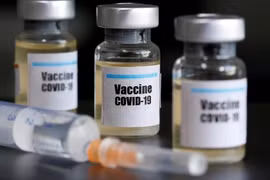Thủ tướng yêu cầu xem xét, tiếp cận nhiều nguồn vaccine COVID-19