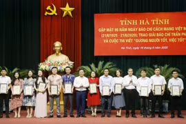 Phát động Cuộc thi “Báo chí viết về gương người tốt, việc tốt, các điển hình tiên tiến và xây dựng NTM”