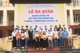 Hoà Bình: Cử thêm 20 cán bộ y tế vào miền Nam chống dịch