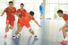 HLV Phạm Minh Giang loại 5 cầu thủ khỏi danh sách tuyển futsal Việt Nam