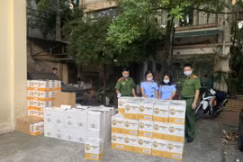 Hà Nội: Phát hiện gần 1.000 chai rượu ngoại có dấu hiệu nhập lậu
