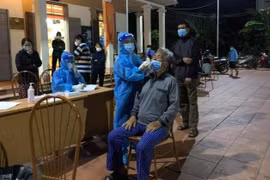 Phú Thọ: Phát hiện 117 ca mắc Covid-19, thần tốc lấy mẫu xét nghiệm xuyên đêm