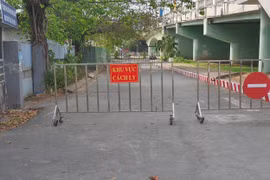 Khởi tố vụ chống người thi hành công vụ tại khu cách ly tập trung