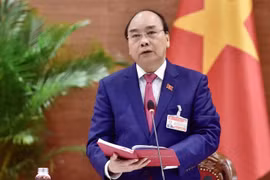 Thủ tướng Nguyễn Xuân Phúc: Đề cao cảnh giác thực hiện Thông điệp 5K, không hoang mang, dao động