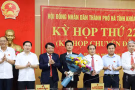 Ông Nguyễn Trọng Hiếu được bầu giữ chức Chủ tịch UBND TP Hà Tĩnh