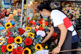 Thị trường hoa tươi ảm đạm dịp 20/11