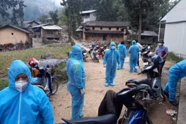 Hà Giang: Vận động bệnh nhân nghi nhiễm COVID-19 trở lại sau khi trốn khỏi khu cách ly
