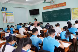 Quảng Bình cho học sinh nghỉ học, Hà Tĩnh dạy trực tuyến để phòng dịch Covid-19