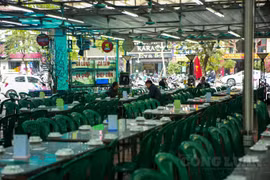 Hà Nội: Xem xét tạm dừng hoạt động quán bia hơi để phòng, chống Covid-19