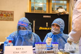 Hưng Yên: 2 mẹ con dương tính với SARS-CoV-2