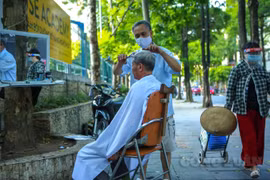 Ninh Bình: Hàng quán chỉ được bán mang về, dịch vụ cắt tóc, gội đầu dừng từ 12h trưa 27/7