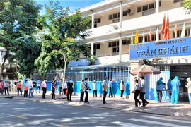 Sau “tâm thư” của Thứ trưởng Nguyễn Trường Sơn, hơn 2.000 người đăng ký tham gia chống dịch tại TP. HCM