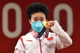 Vận động viên cử tạ Trung Quốc phải kiểm tra doping