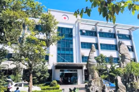 Nghệ An: Hai nhân viên bệnh viện dương tính với SARS-CoV-2