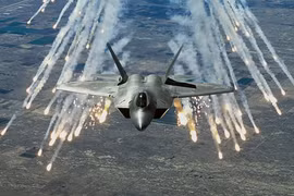 Kỹ thuật đỉnh cao của tiêm kích tàng hình F-22 Raptor